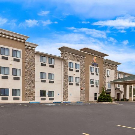 Comfort Inn & Suites Pueblo Exterior foto