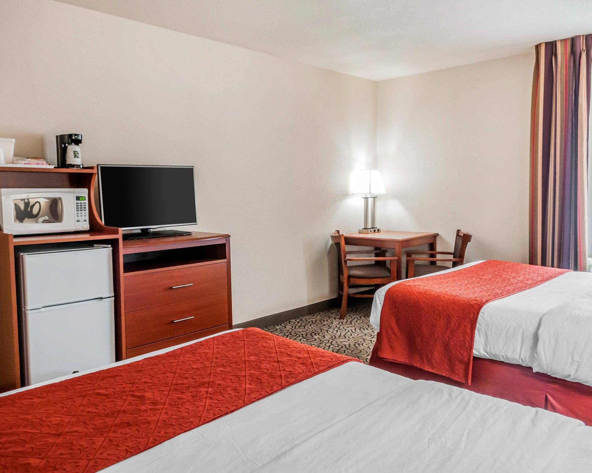 Comfort Inn & Suites Pueblo Exterior foto