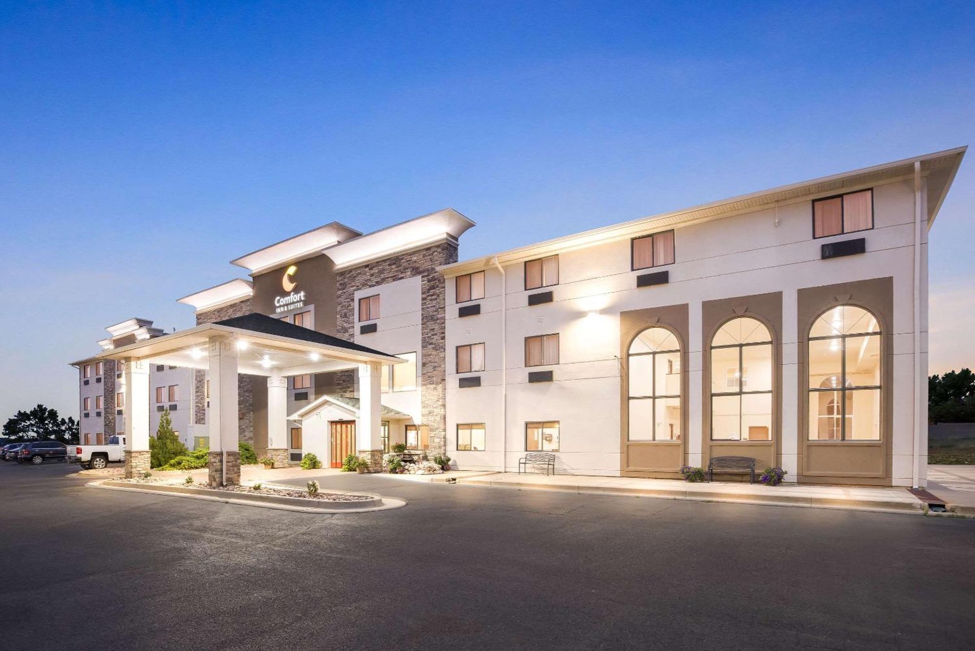 Comfort Inn & Suites Pueblo Exterior foto