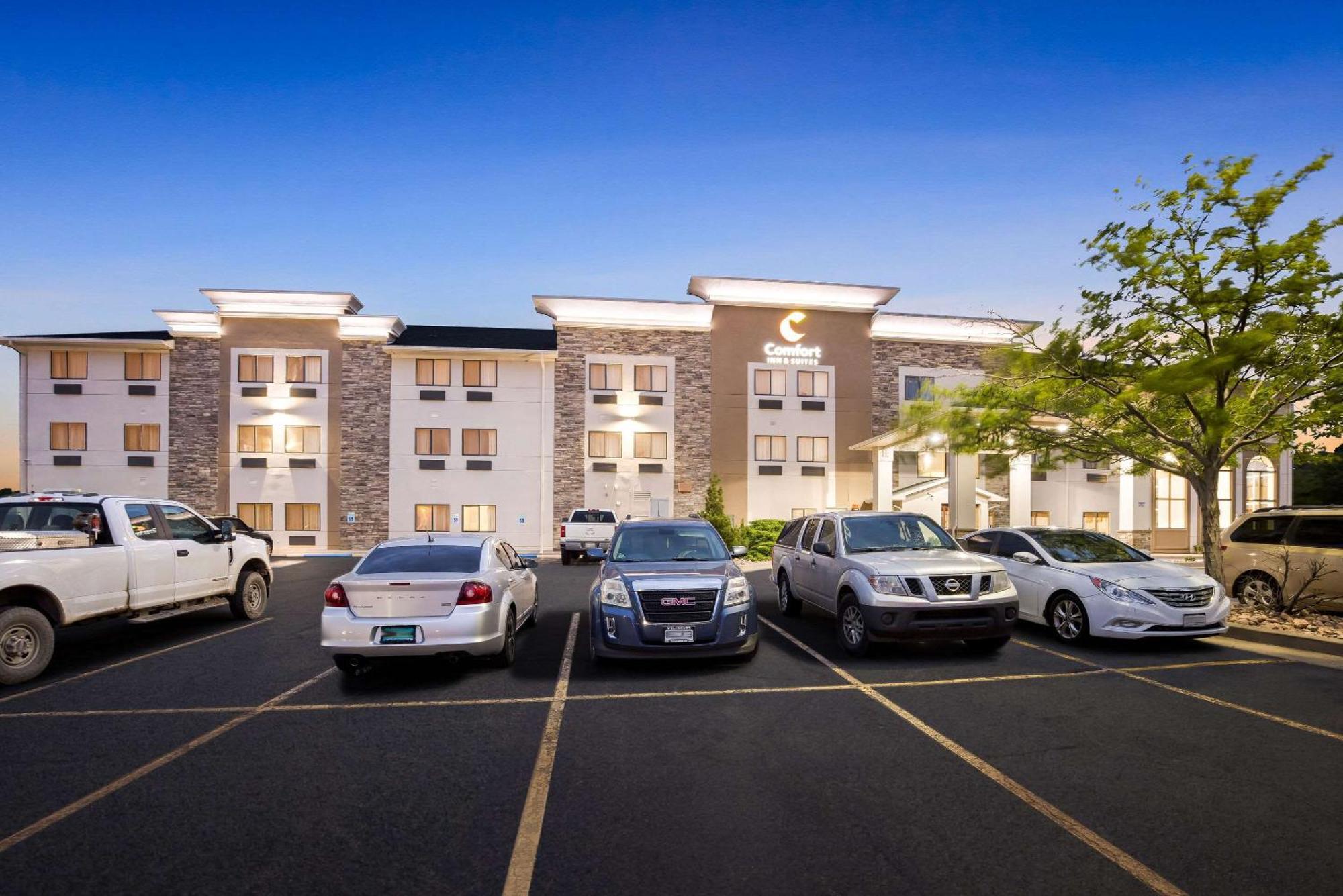 Comfort Inn & Suites Pueblo Exterior foto
